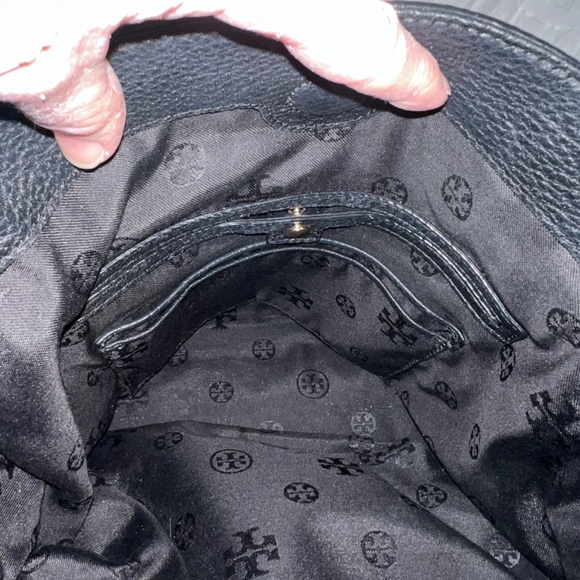 Tory Burch Black Leather Shoulder Bag - Picture 7 of 15